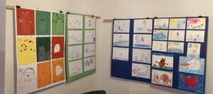 Mehr über den Artikel erfahren Kleine Künstler, große Wirkung: Die Ummerstädter Rappelkiste stellt im Markt 33 aus