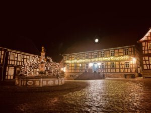 Mehr über den Artikel erfahren Lichterglanz und süßer Duft am dritten Advent